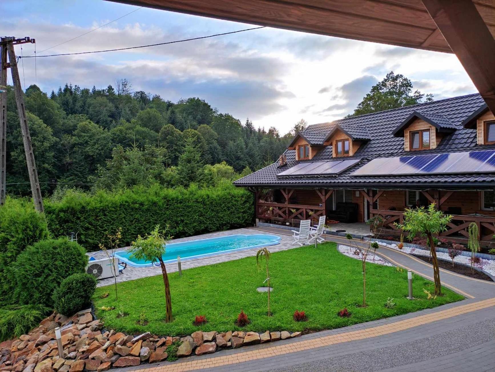 Jaskowa Chata Bieszczady Apartament Z Basenem Baligrod Exterior photo